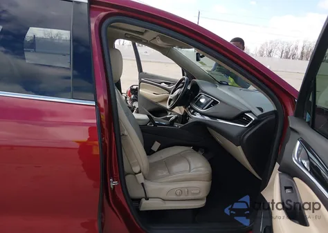 2018 Buick Enclave Essence z USA, uszkodzony, nr VIN 5GAERBKW4JJ197633